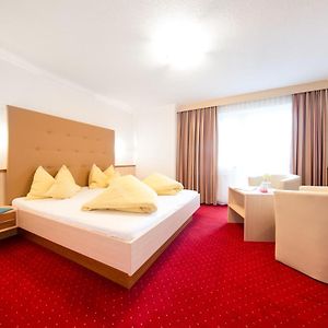 Pokój z łóżkiem king-size